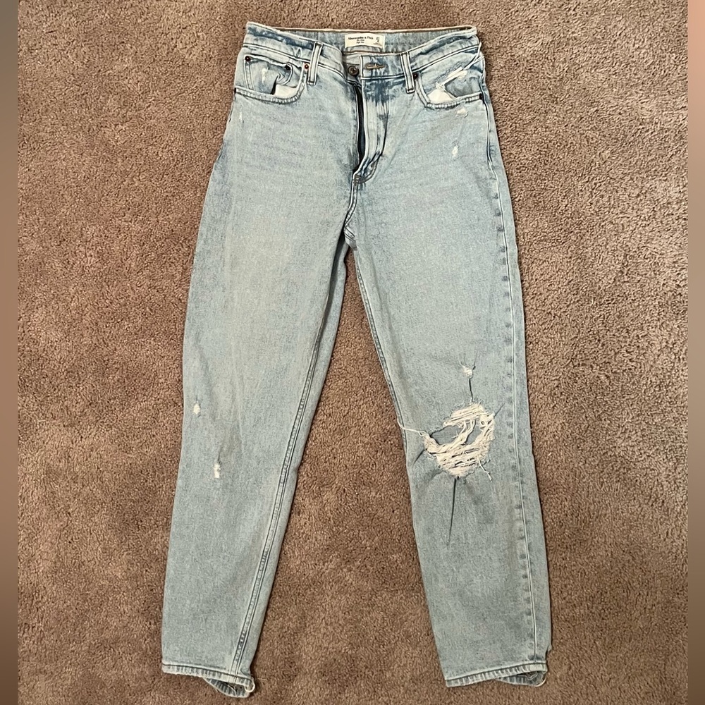 Abercrombie mom jeans size 27/4 long